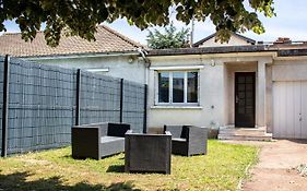 Maisonnette avec jardin, parc du chêne (tram T5)